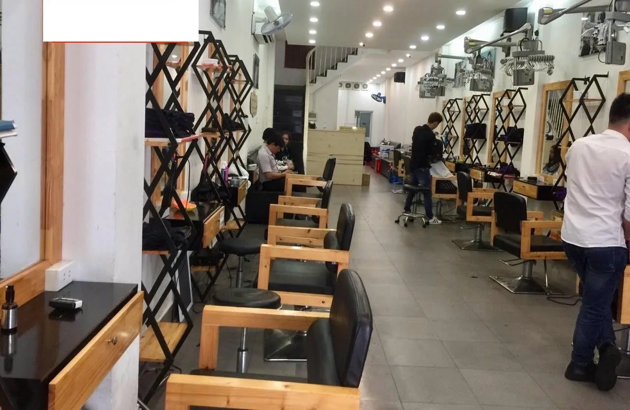 Cho thuê Nhà mặt tiền : 96A Lê Quang  Định, Phường 14, Quận Bình Thạnh. Giá thuê : 50 triệu/tháng