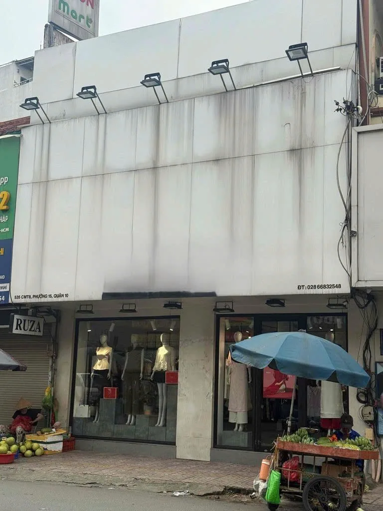 Cho thuê Nhà mặt tiền : 533-535 Cách Mạng Tháng 8, Quận 10. Giá thuê : 60 triệu/tháng