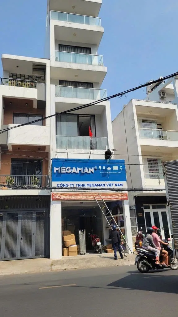 Cho thuê Nhà mặt tiền : 178 Tuệ Tĩnh, Phường 8, Quận 11. Giá thuê : 35 triệu/tháng