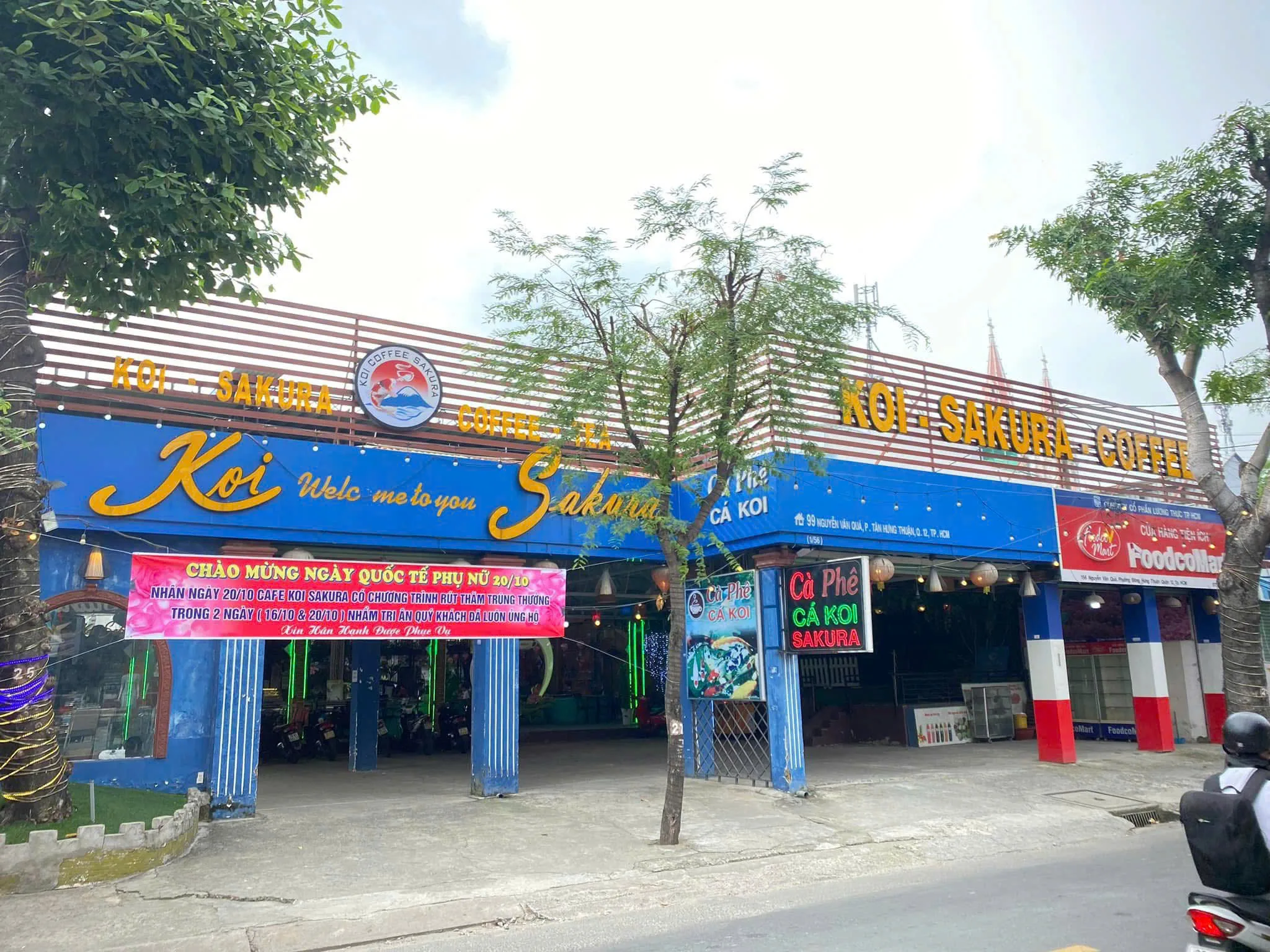CHO THUÊ NHÀ MẶT TIỀN : 99 NGUYỄN VĂN QUÁ, QUẬN 12 – SIÊU RỘNG 20m x 53m. GIÁ THUÊ : 120 TRIỆU/THÁNG