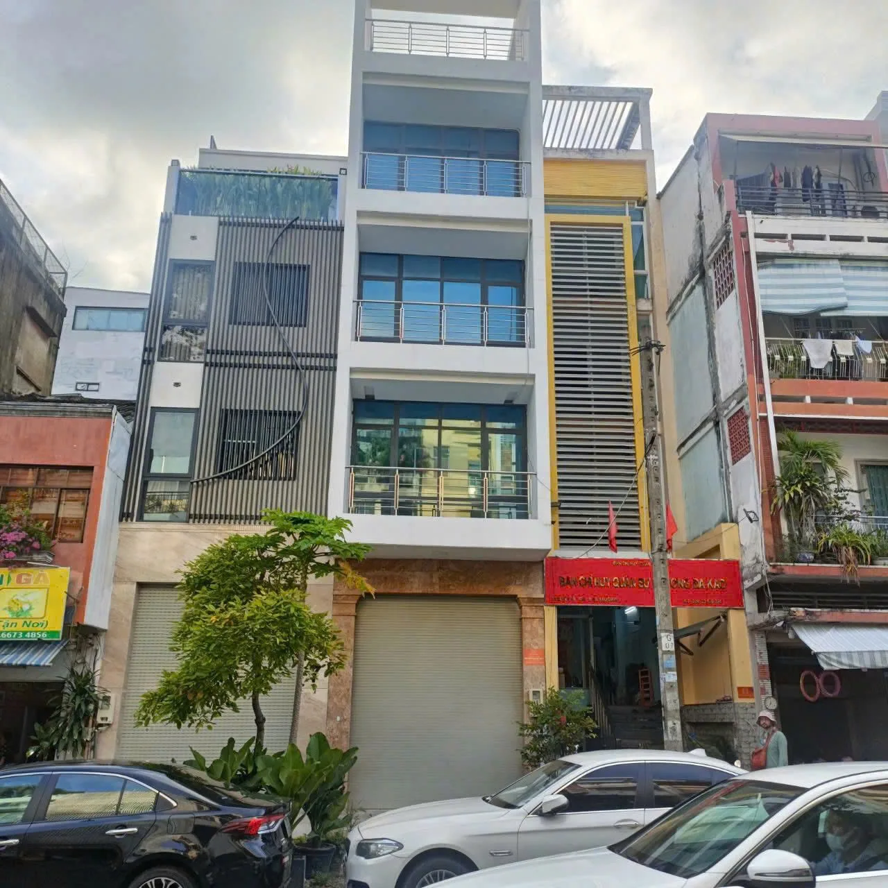 Cho thuê Nhà mặt tiền : 9 Nguyễn Văn Giai, Quận 1. Giá thuê : 65 triệu/tháng(có VAT)