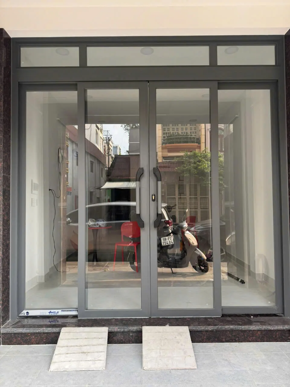 Cho thuê Mặt Bằng mặt tiền : 193 Cô Giang, Quận 1. Giá thuê : 30 triệu/tháng