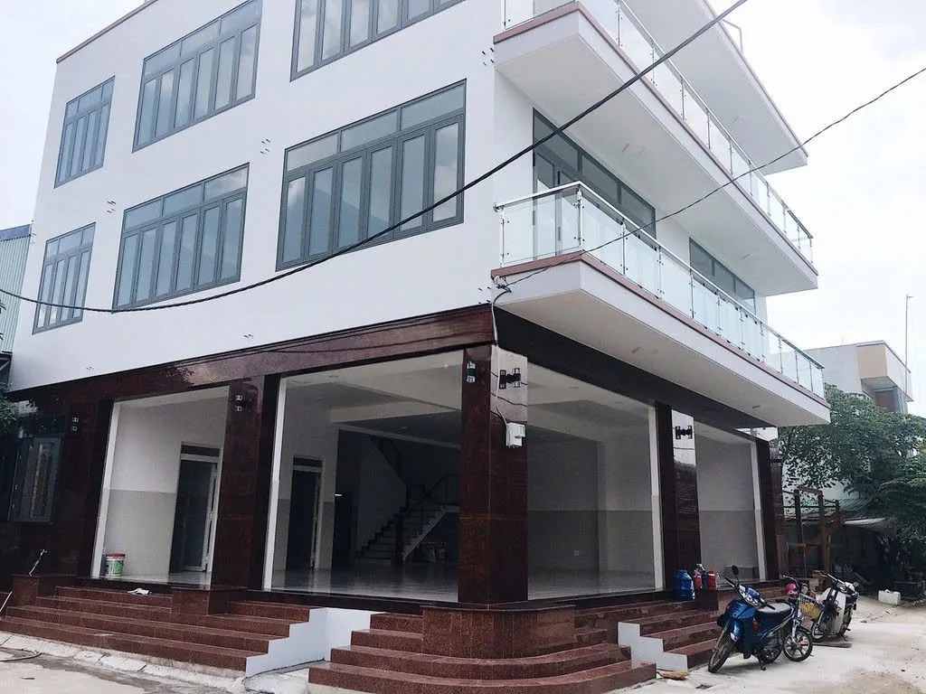Cho thuê Nhà : 477/58 Kinh Dương Vương, Quận Bình Tân. Giá thuê : 30 triệu/tháng