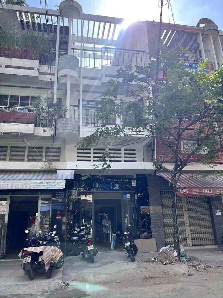 Cho thuê Nhà : 31 Đường số 2, Phường 8, Quận 11. Giá thuê : 39 triệu/tháng