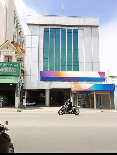 Cho thuê Nhà mặt tiền : 322 Huỳnh Tấn Phát, Quận 7. Giá thuê : 260 triệu/tháng