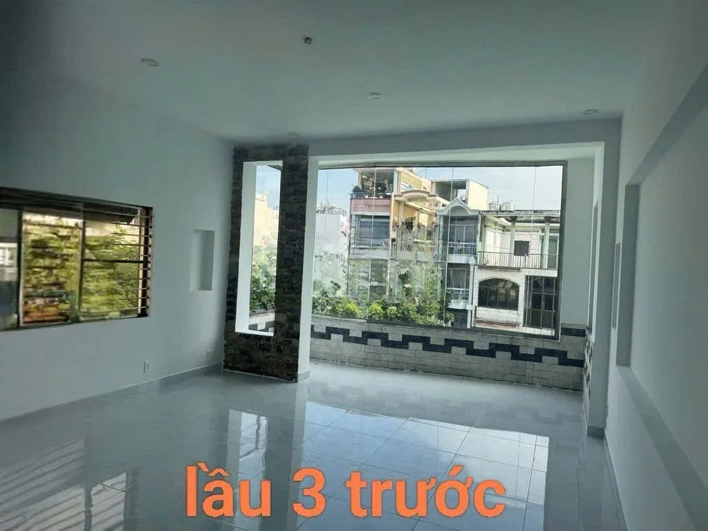 Cho thuê Nhà mặt tiền : 161 Âu Cơ, Phường 14, Quận 11. Giá thuê : 70 triệu/tháng