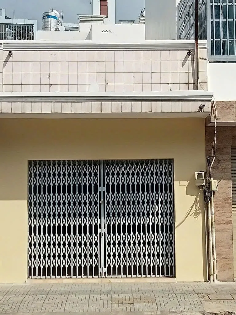 Cho thuê Mặt Bằng : 760 Lạc Long Quân, Phường 9, Quận Tân Bình. Giá thuê : 25 triệu/tháng