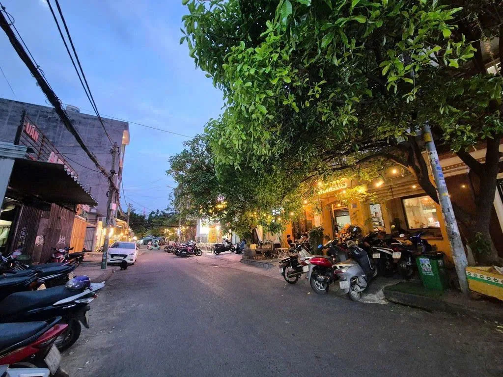 Cho thuê Nhà : 009 KDC Miếu Nổi, Quận Bình Thạnh. Giá thuê : 55 triệu/tháng