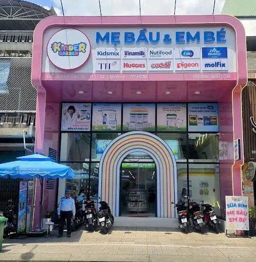 CHO THUÊ NHÀ MẶT TIỀN : 59 NGÔ THỜI NHIỆM, QUẬN 3. GIÁ THUÊ : 200 TRIỆU/THÁNG
