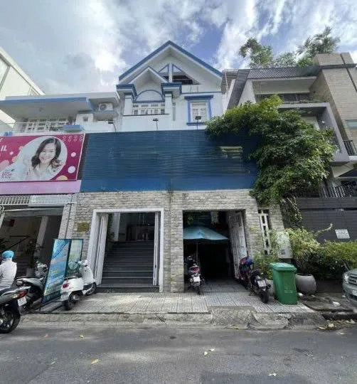 Cho thuê Nhà mặt tiền : 163 Hoa Lan, Quận Phú Nhuận. Giá thuê : 90 triệu/tháng