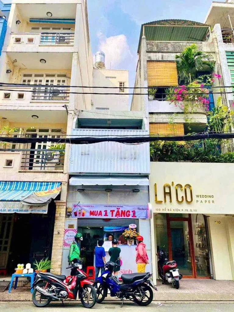 Cho thuê Nhà mặt tiền : 102 Hồ Bá Kiện, Phường 15, Quận 10. Giá thuê : 25 triệu/tháng