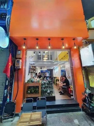 Cho Thuê Mặt Bằng : 121 Cống Quỳnh, Quận 1. Giá thuê : 32 triệu/tháng
