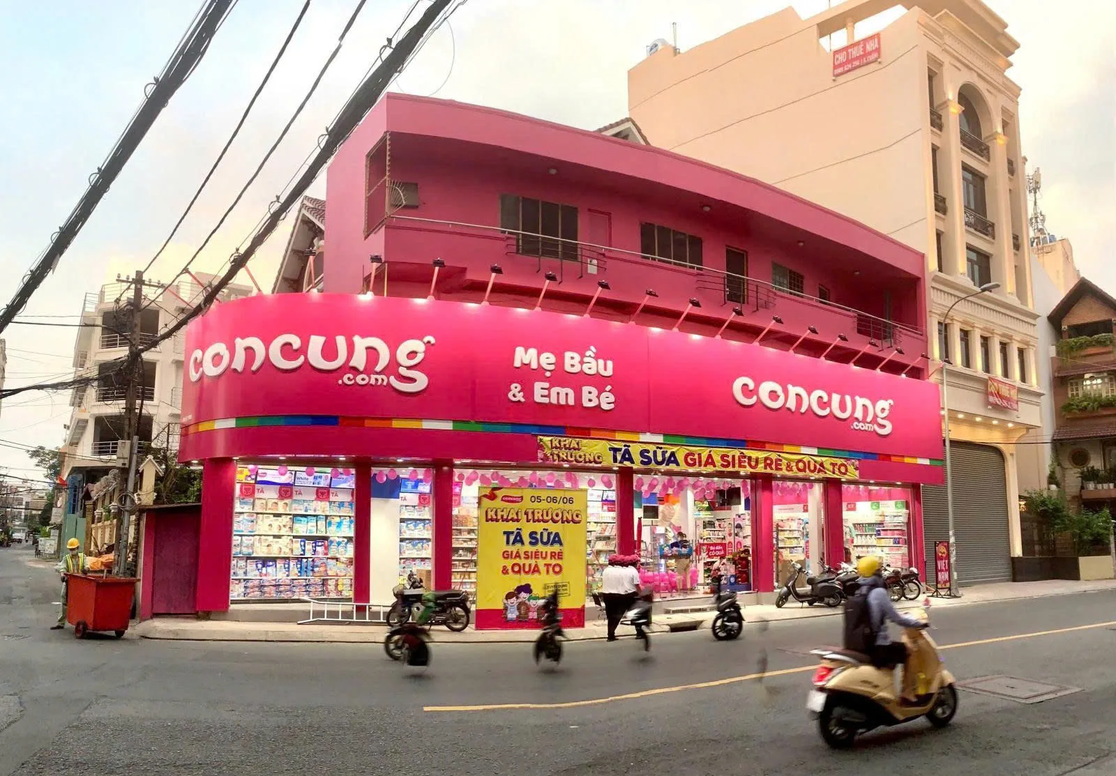 Cho thuê Nhà Góc 2 mặt tiền : 9 Út Tịch, Phường 4, Quận Tân Bình. Giá thuê : 85 triệu/tháng