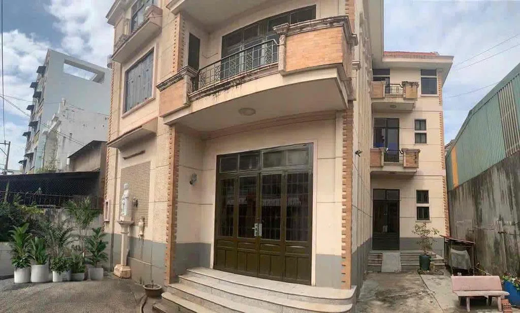 Cho thuê Nhà : 129 Đường Số 1, Phường 13, Quận Gò Vấp. Giá thuê : 22 triệu/tháng