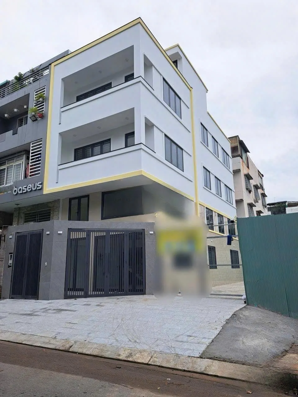 Cho thuê Nhà mặt tiền : 233 Đặng Thùy Trâm, Phường 13, Quận Bình Thạnh. Giá thuê : 45 triệu/tháng