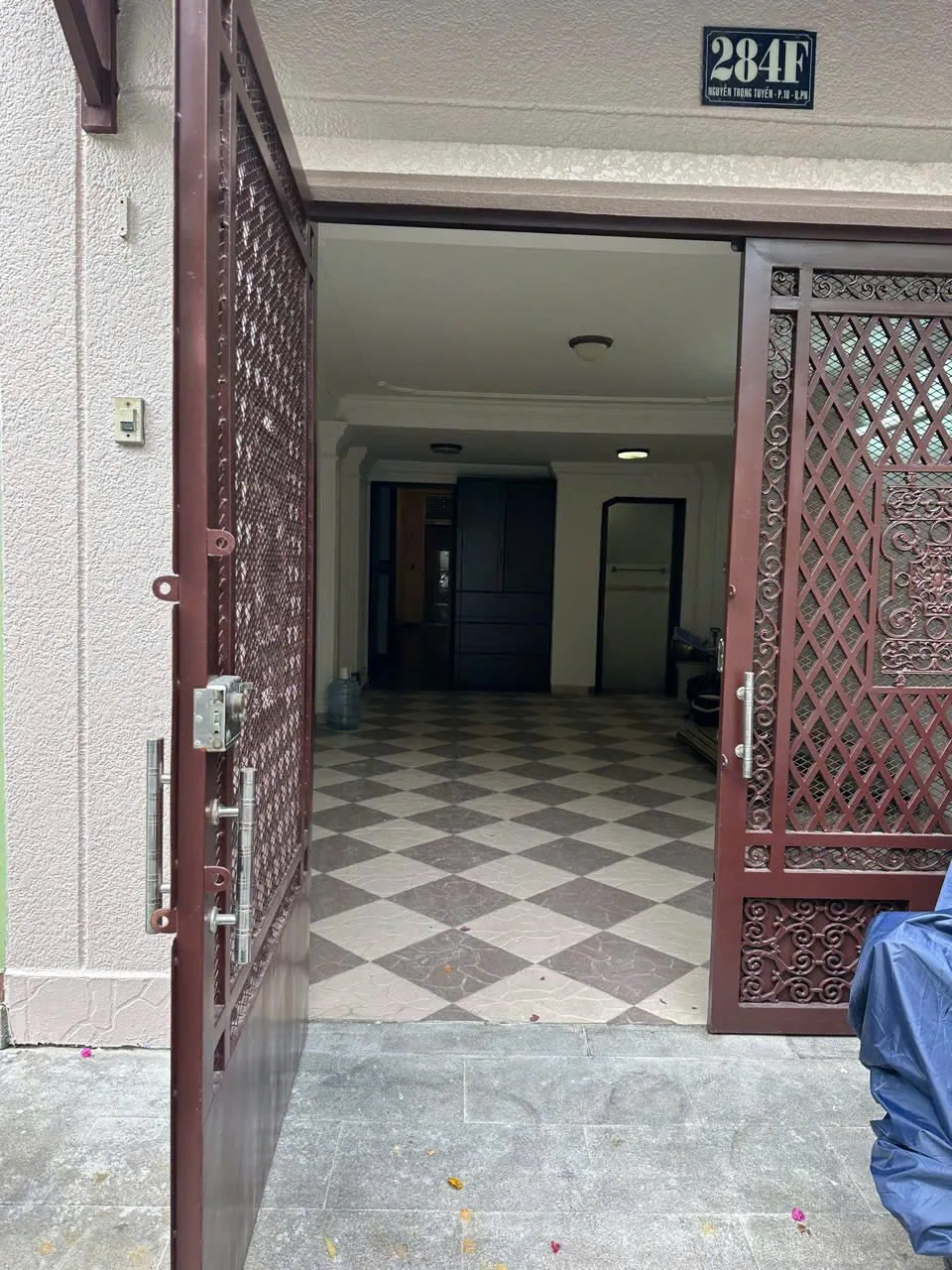 Cho thuê Nhà mặt tiền :  284F Nguyễn Trọng Tuyển, Quận Phú Nhuận. Giá thuê : 45 triệu/tháng