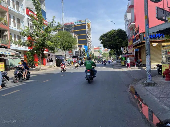 Cho thuê Nhà mặt tiền : 86 Tân Quý, Quận Tân Phú. Giá thuê : 40 triệu/tháng