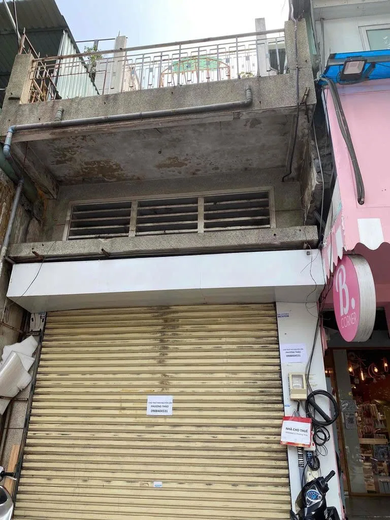 Cho thuê Nhà mặt tiền : 206 Lê Văn Sỹ, Phường 10, Quận Phú Nhuận. Giá thuê : 45 triệu/tháng
