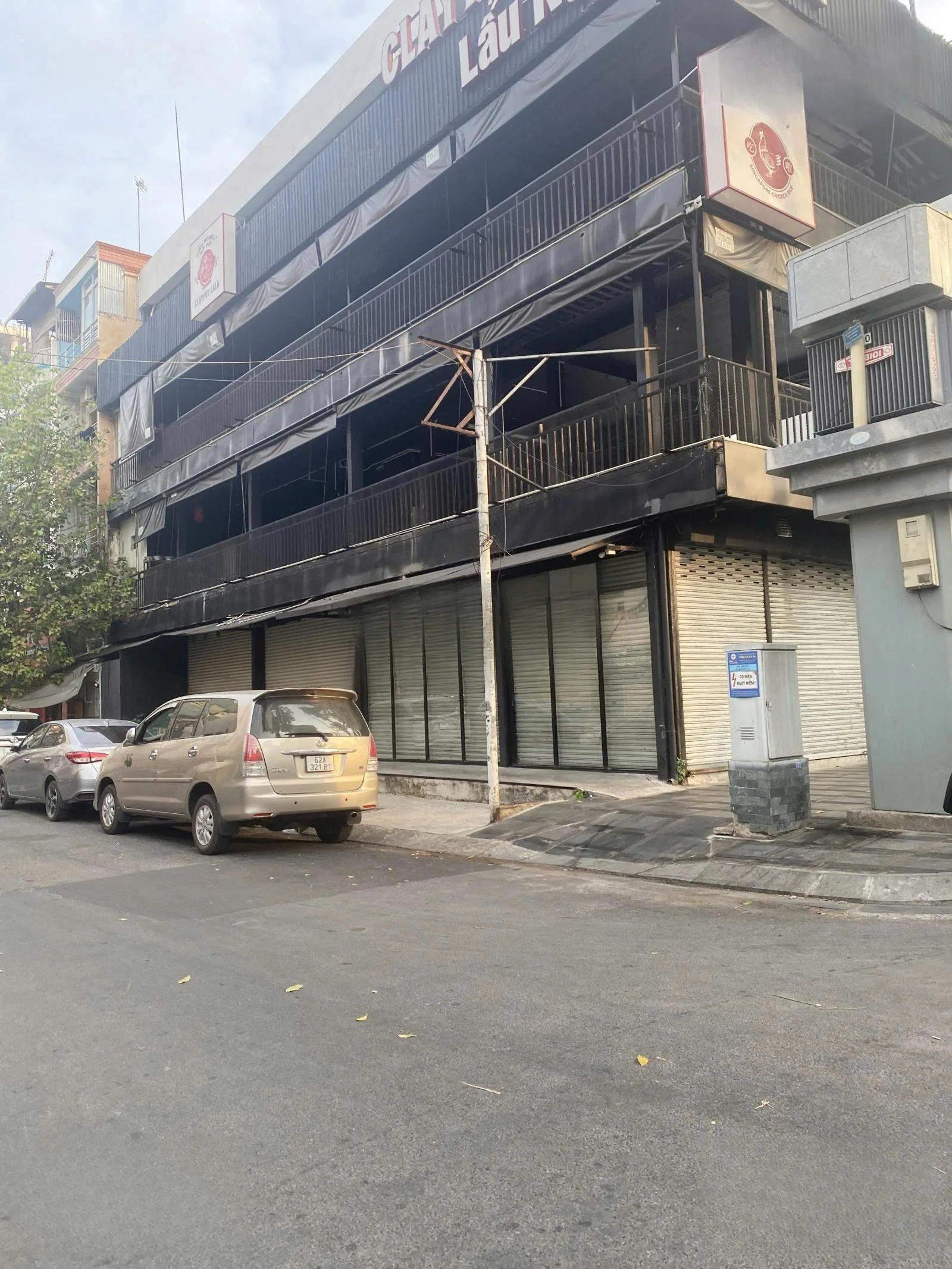 Cho thuê Nhà Góc 2 mặt tiền : 504 Đường 3/2, Quận 10. Giá thuê : 140 triệu/tháng
