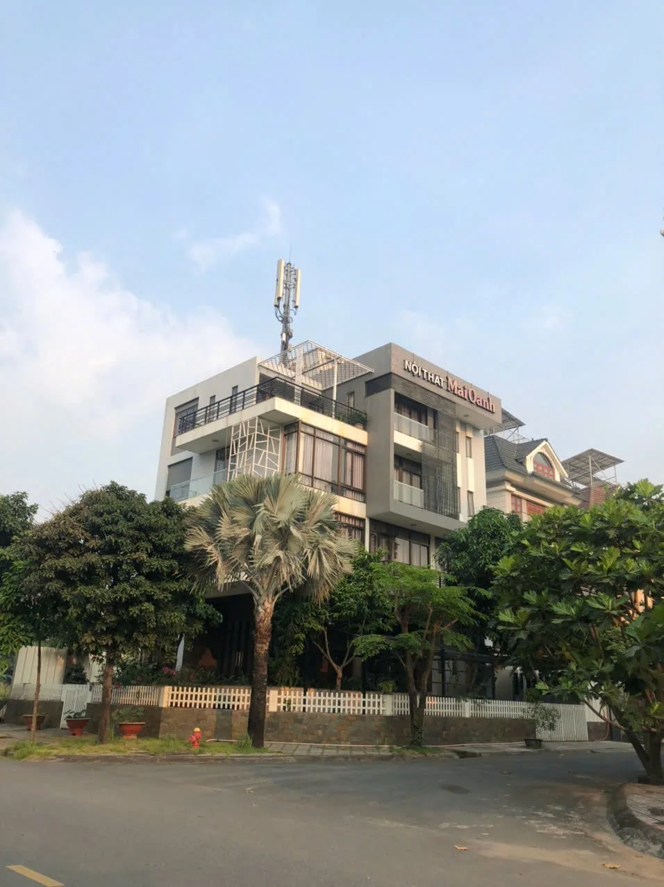 Cho thuê Tòa Nhà mặt tiền : 8 Đặng Như Mai, TP. Thủ Đức. Giá thuê : 200 triệu/tháng