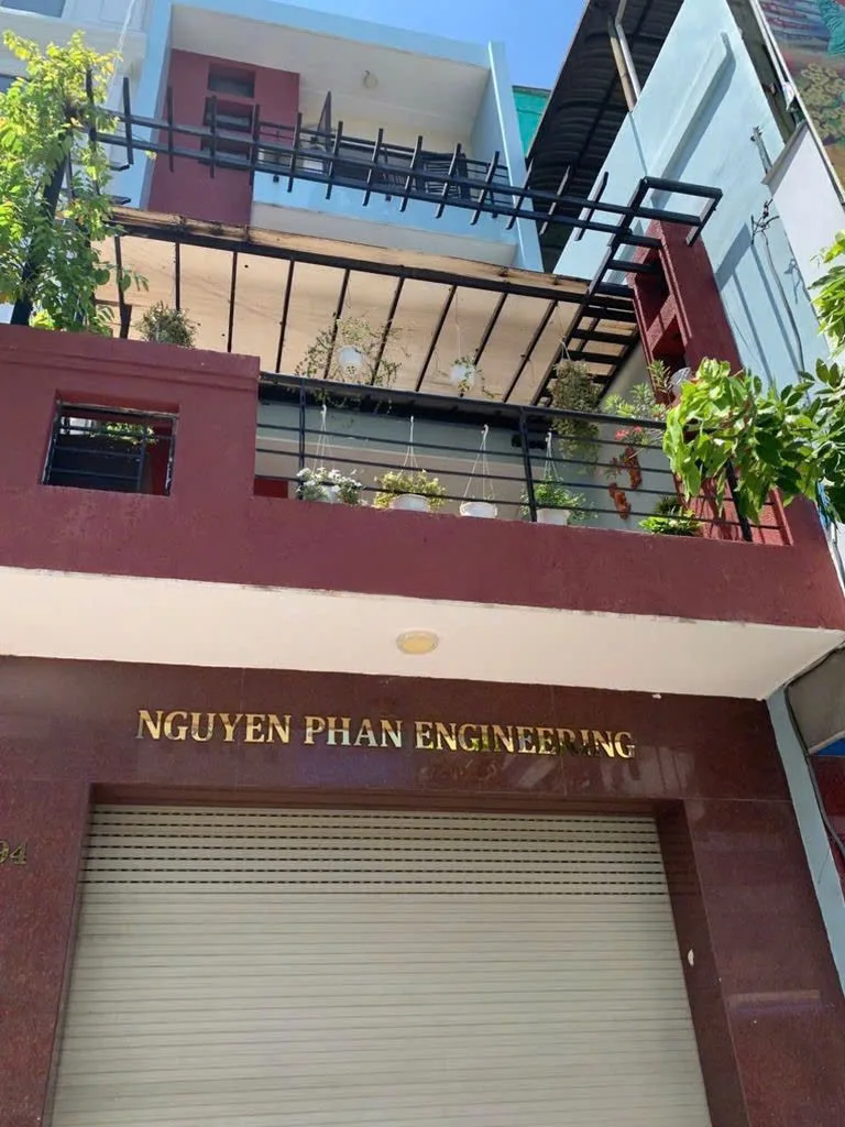 Cho thuê Nhà mặt tiền : 494 Cộng Hòa, Phường 13, Quận Tân Bình. Giá thuê : 35 triệu/tháng