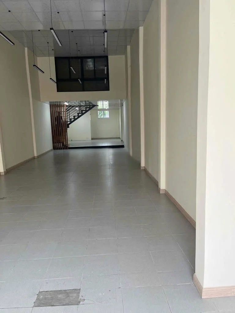 Cho Thuê Nhà : 216 Hoàng Hoa Thám, Quận Tân Bình. Giá thuê : 40 triệu/tháng
