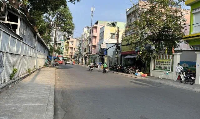 Cho thuê Nhà mặt tiền : 270 Lý Thường Kiệt, Quận 10. Giá thuê : 80 triệu/tháng