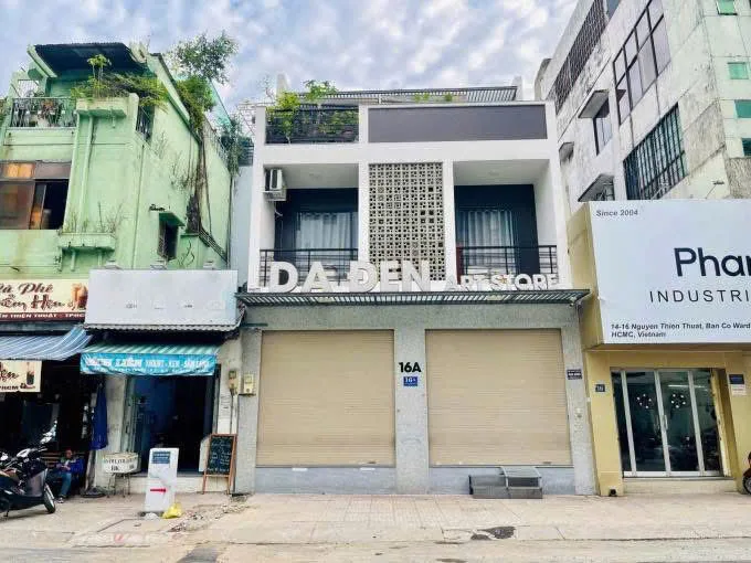 CHO THUÊ NHÀ MẶT TIỀN : 16A NGUYỄN THIỆN THUẬT, PHƯỜNG 2, QUẬN 3. GIÁ THUÊ : 59 TRIỆU/THÁNG (CÓ THƯƠ