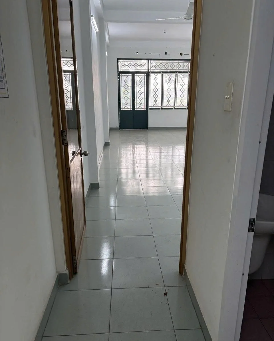 Cho thuê nhà mặt tiền  290 Lý Thường Kiệt, Q.10. Giá thuê: 60 triệu/tháng