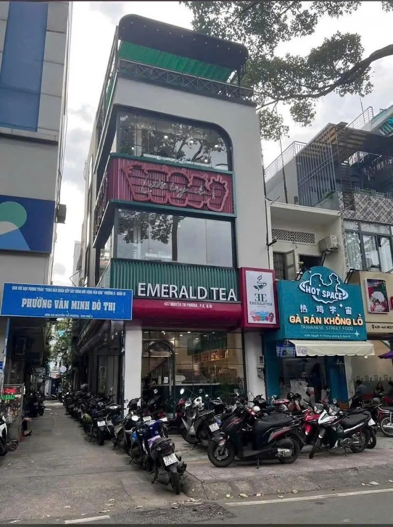 Cho thuê nhà góc 2 mặt tiền 437 Nguyễn Tri Phương, Q.10. Giá thuê: 70 triệu/tháng