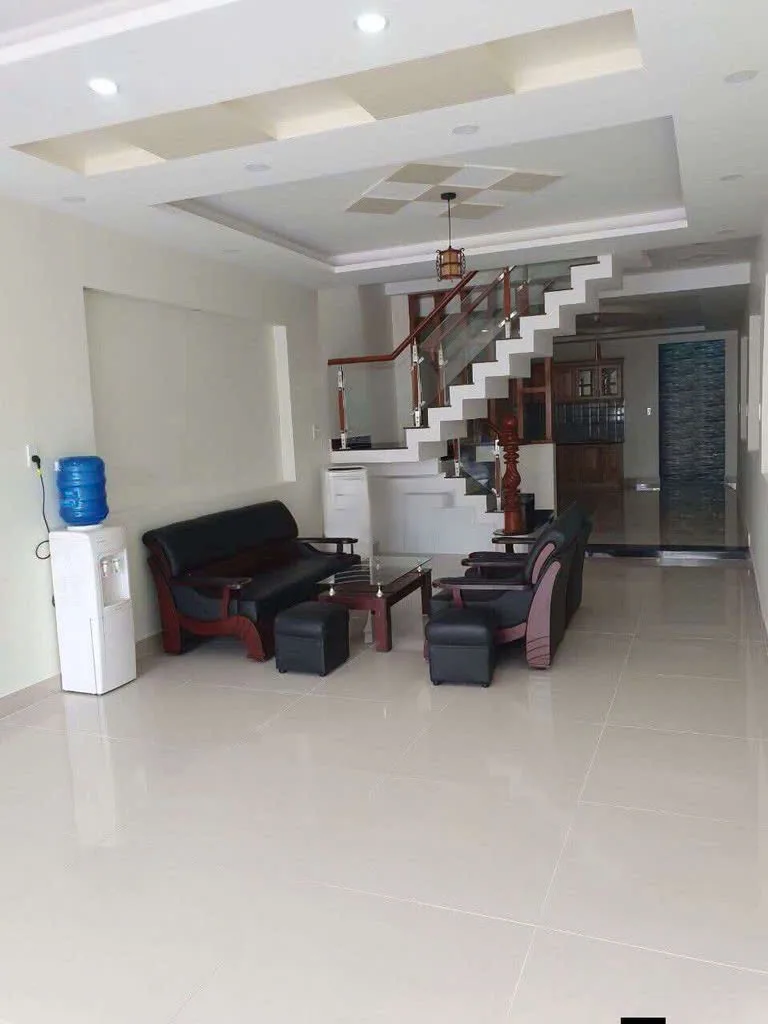 Cho thuê Nhà mặt tiền : 443 Lê Đức Thọ, Phường 17, Quận Gò Vấp. Giá thuê : 20 triệu/tháng