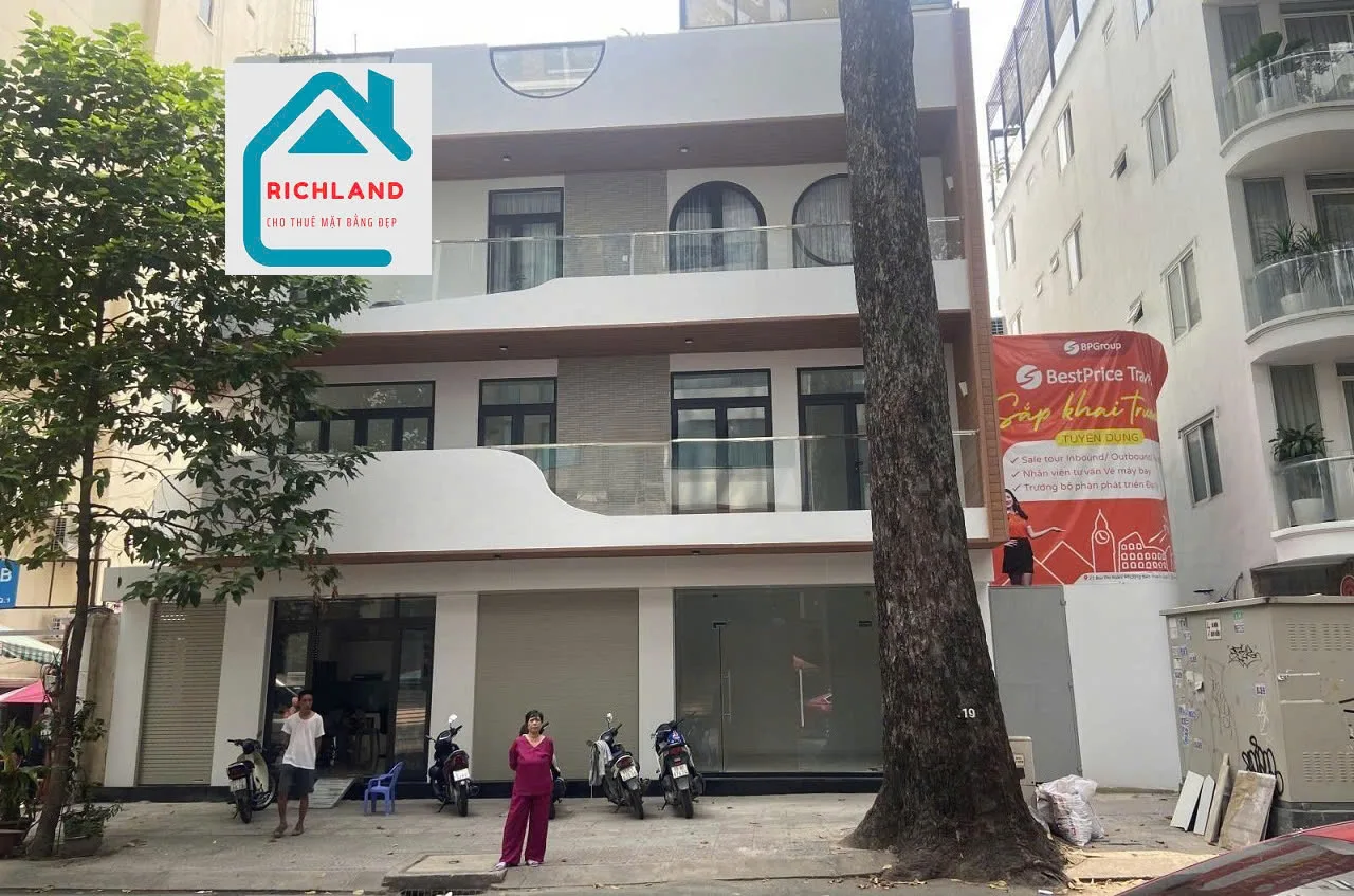 Cho thuê Nhà Góc 2 Mặt Tiền : 21C Bùi Thị Xuân, Phường Bến Thành, Quận 1, TPHCM. Giá cho thuê : 150 