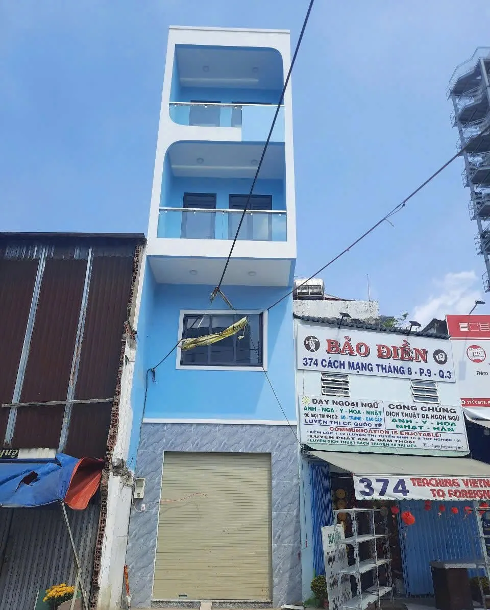 Cho thuê nhà mặt tiền – 374B Cách Mạng Tháng 8, P.9, Q.3. Giá thuê: 33 triệu/tháng