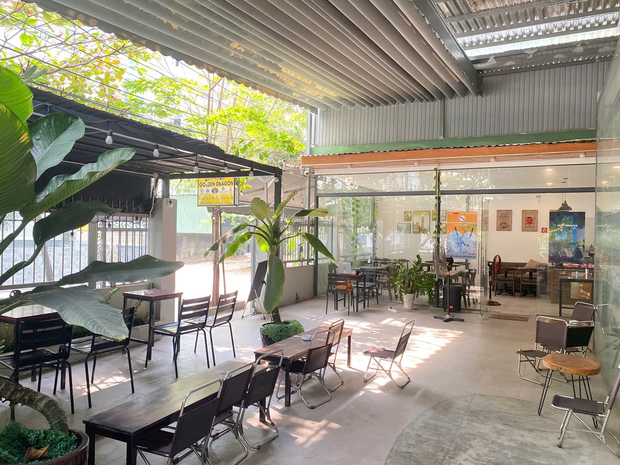 Cho thuê Biệt Thự : Nguyễn Văn Hưởng, Thảo Điền, TP Thủ Đức. Giá thuê : 60 triệu/tháng