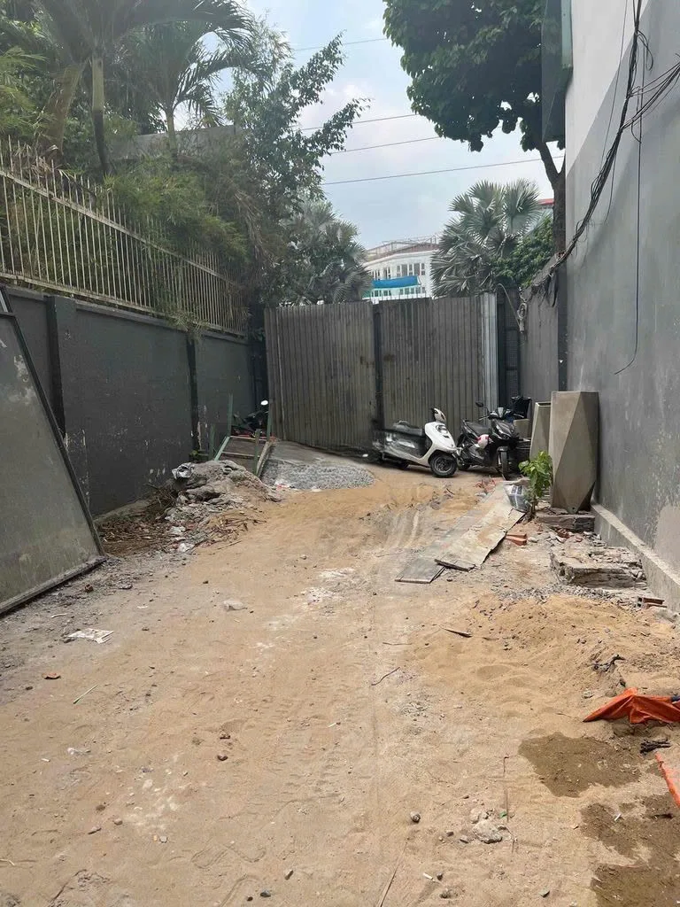 Cho thuê Nhà mặt tiền : 207 Điện Biên Phủ, Phường Võ Thị Sáu, Quận 3. Giá thuê : 150 triệu/tháng