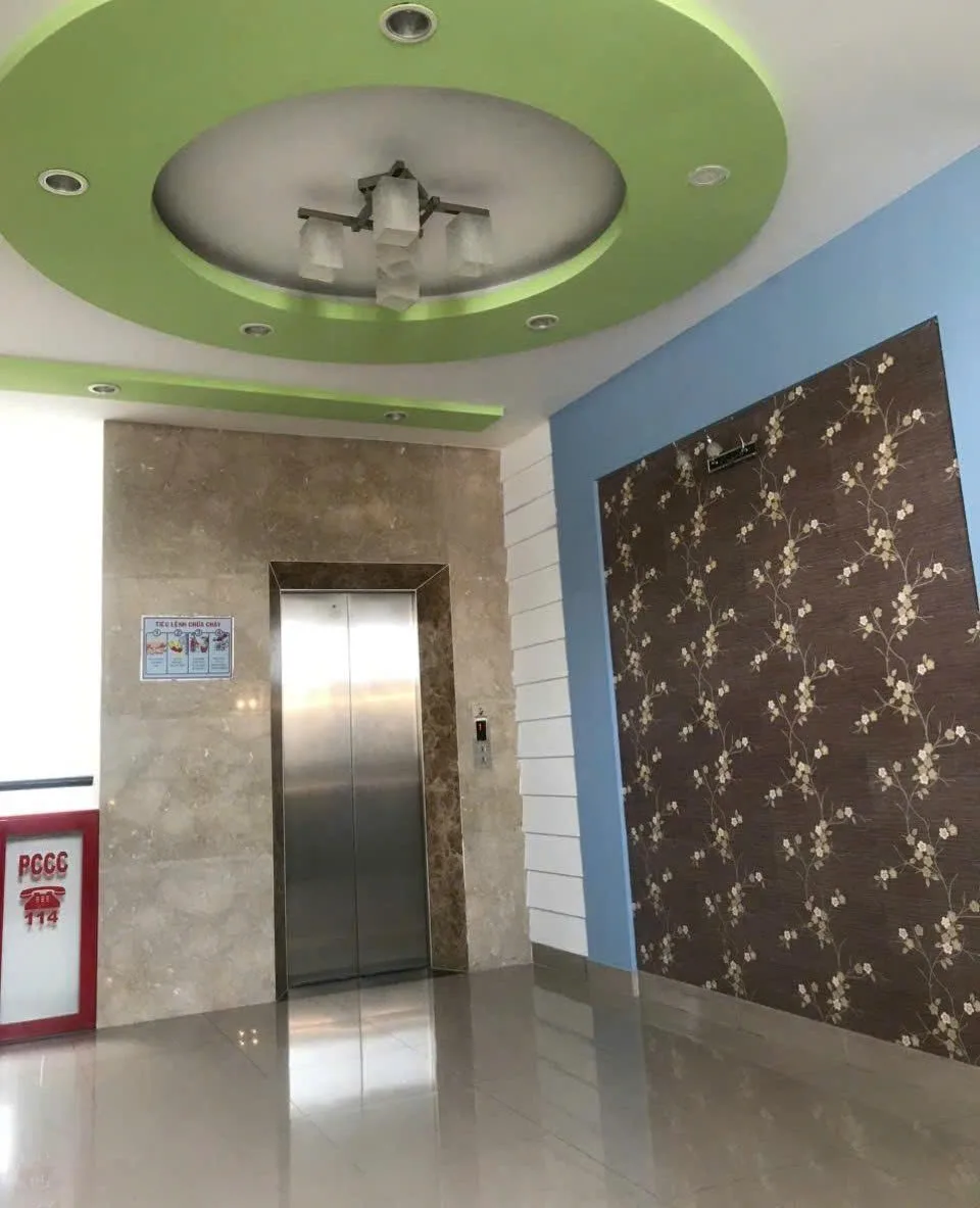 Cho thuê Nhà mặt tiền : 139 Tân Hòa Đông, Phường 14, Quận 6. Giá thuê: 60 triệu/tháng