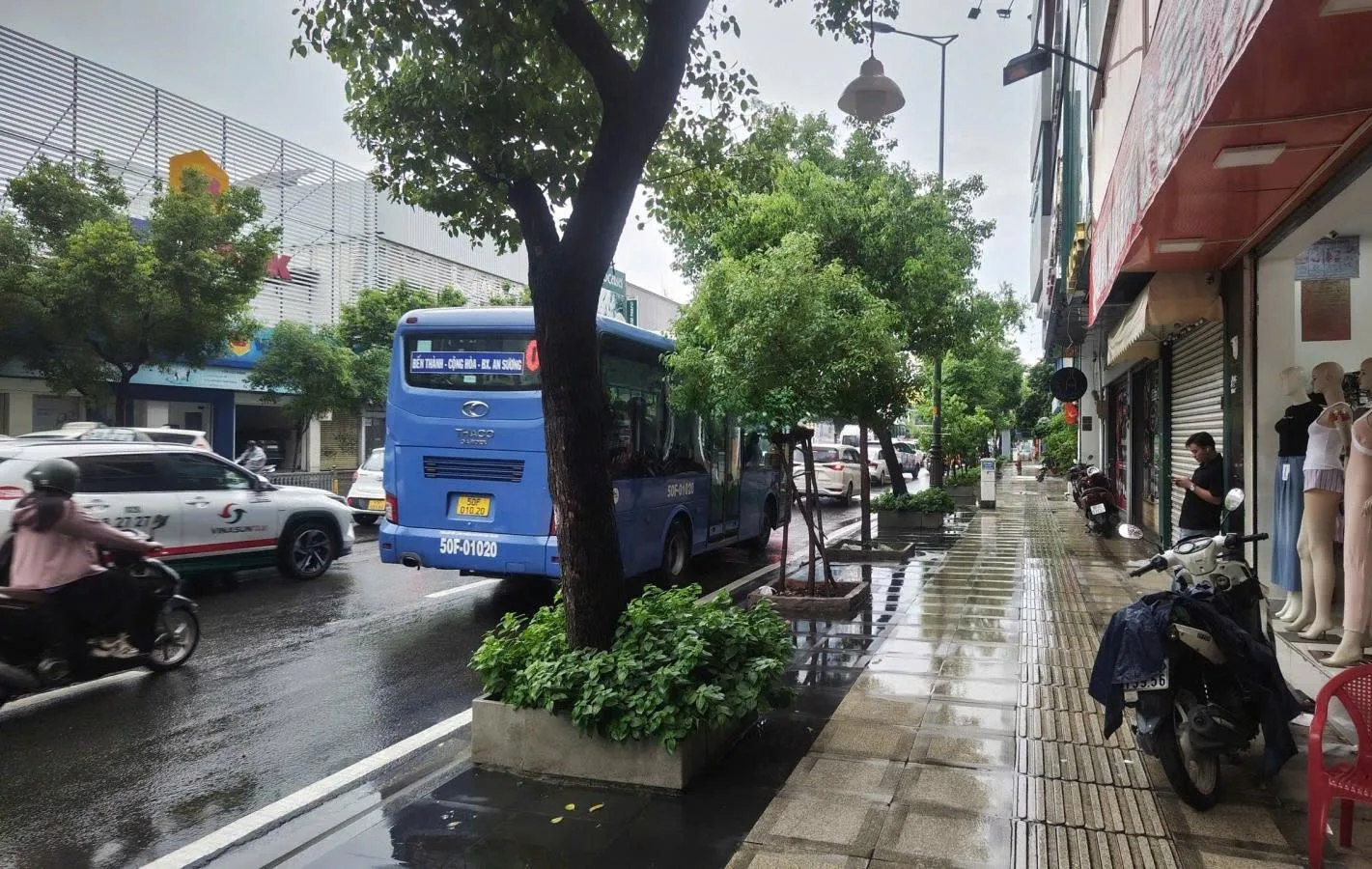 Cho thuê Nhà mặt tiền : 168 Nguyễn Văn Trỗi, Phường 8, Quận Phú Nhuận. Giá thuê: 40 triệu/tháng