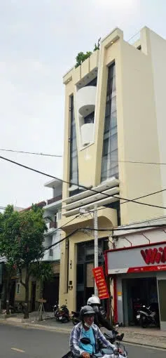 Cho thuê Nhà mặt tiền : 267–269 Bầu Cát, Phường 11, Quận Tân Bình. Giá thuê: 110 triệu/tháng