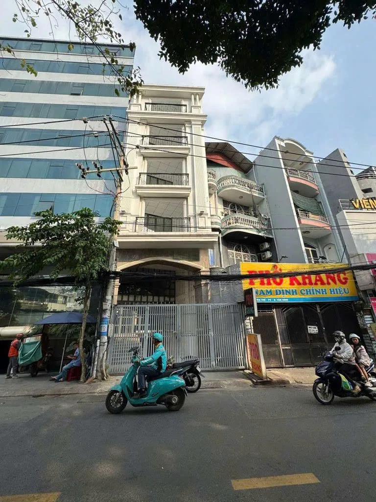 Cho thuê Building mặt tiền : 52 Yên Thế, Phường 2, Quận Tân Bình, TP.HCM. Giá thuê: 95 triệu/tháng