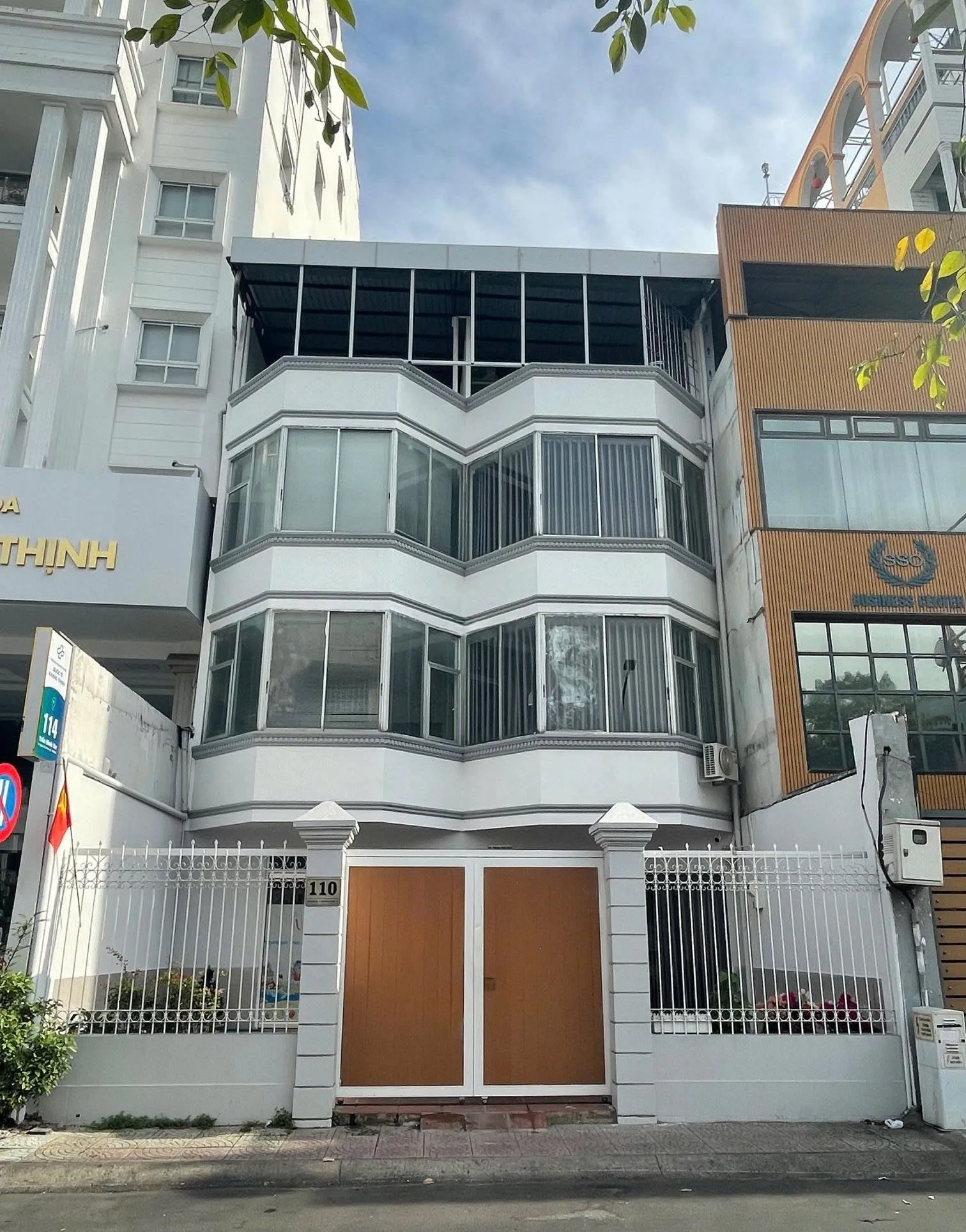 Cho thuê Nhà mặt tiền : 110 Trần Đình Xu, Phường  Nguyễn Cư Trinh, Quận 1, TP.HCM.