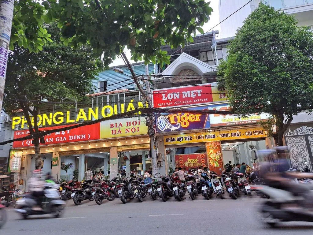 Cho thuê Nhà mặt tiền : 56 Đường A4, Phường 12, Quận Tân Bình. Giá thuê: 75 triệu/tháng