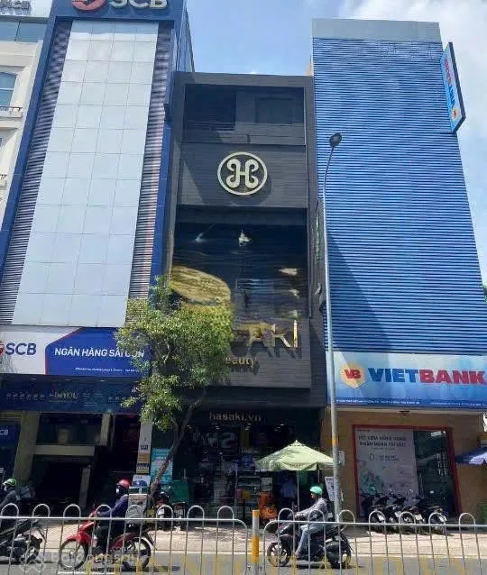 Cho Thuê Nhà Góc 2 mặt tiền : 223 Khánh Hội, Quận 4. Giá thuê: 135 triệu/tháng