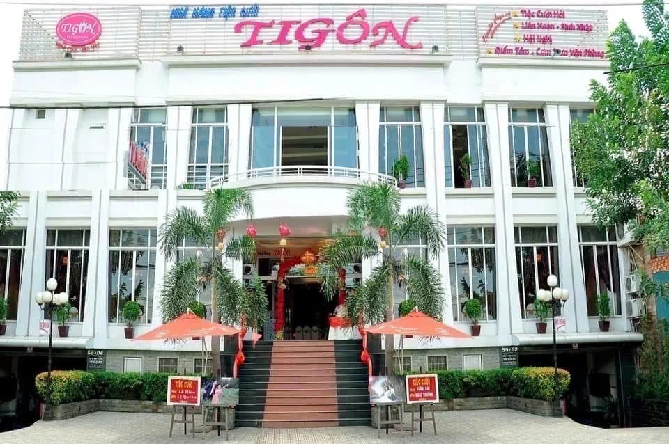 Cho thuê Nhà mặt tiền : 50–52 Hoàng Cầm, Thủ Đức. Giá thuê: 80 triệu/tháng