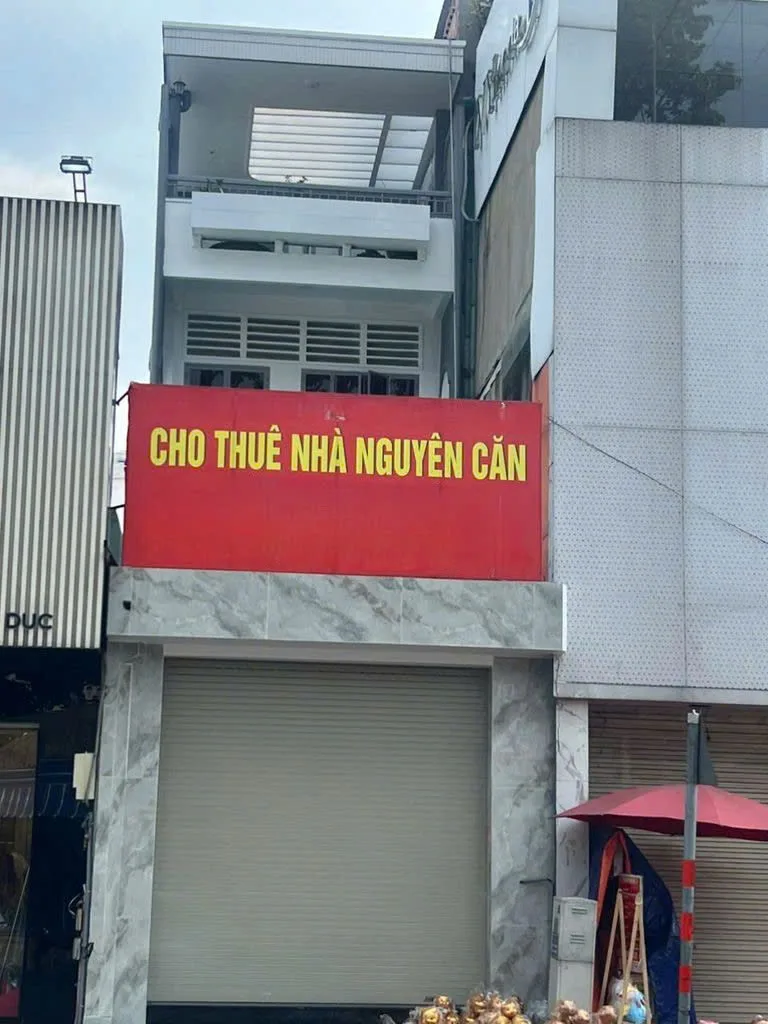 Cho thuê Nhà mặt tiền : 224 Võ Văn Ngân, Thủ Đức. Giá thuê: 70 triệu/tháng
