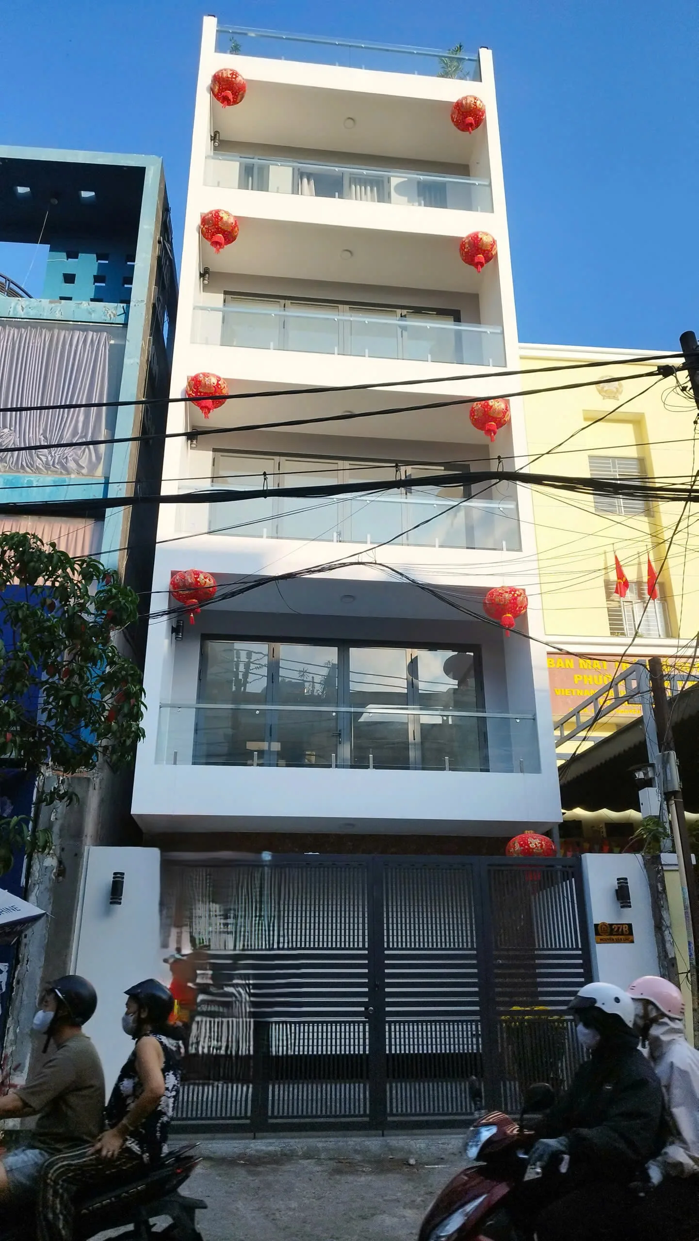 CHO THUÊ BUILDING MẶT TIỀN : 27B Nguyễn Văn Lạc, Phường 19, Quận Bình Thạnh. Giá thuê: 180 triệu/thá