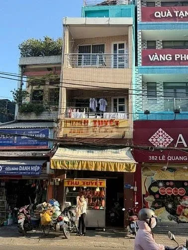CHO THUÊ NHÀ MẶT TIỀN : 384 LÊ QUANG ĐỊNH, PHƯỜNG 11, QUẬN BÌNH THẠNH. GIÁ THUÊ : 45 TRIỆU/THÁNG
