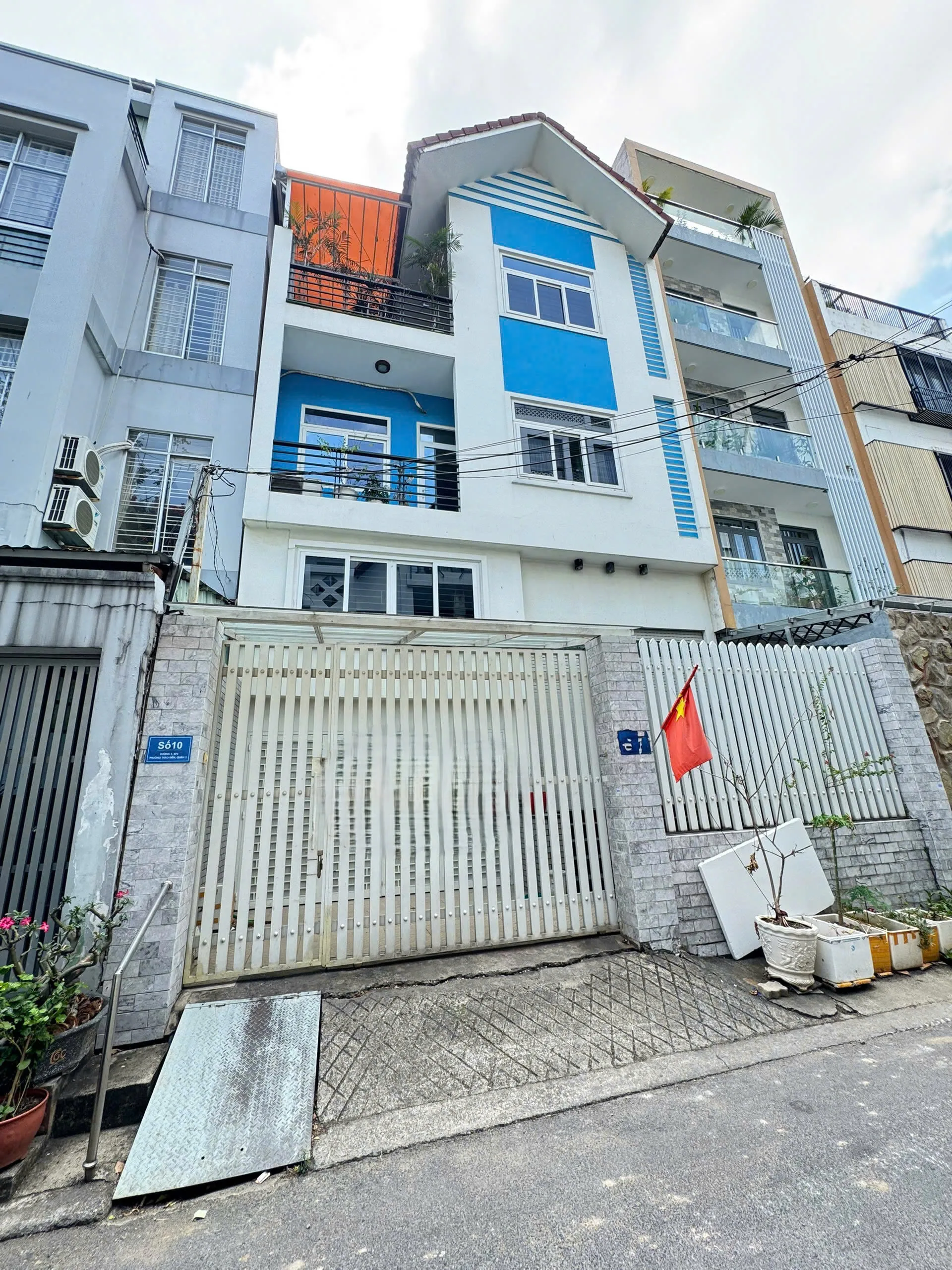 Cho thuê Nhà mặt tiền : 10 Đường Số 4, Thảo Điền, Thủ Đức. Giá thuê: 65 triệu/tháng