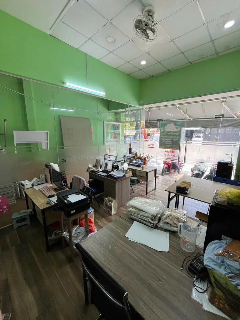 Cho thuê Nhà mặt tiền : 268 Thoại Ngọc Hầu, Quận Tân Phú. Giá thuê: 28 triệu/tháng