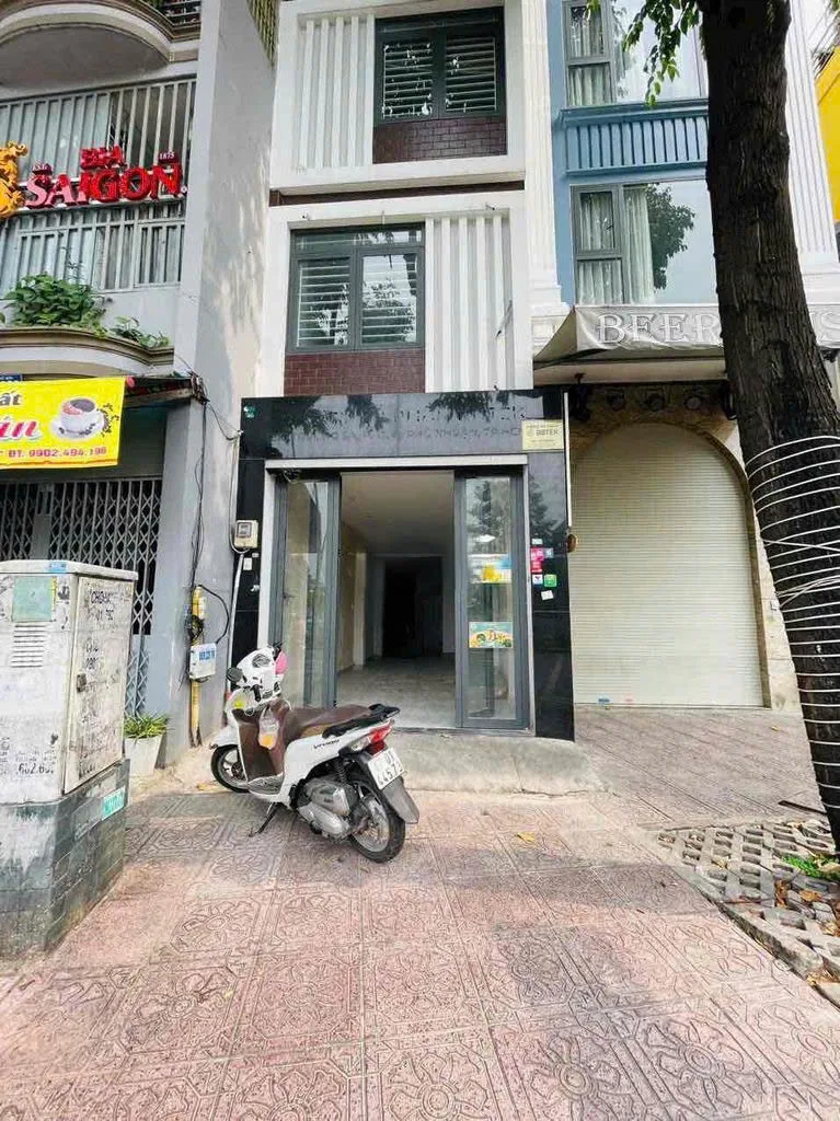 Cho thuê Nhà mặt tiền : 1226 Trường Sa, Phường 13, Quận Phú Nhuận. Giá thuê: 25 triệu/tháng