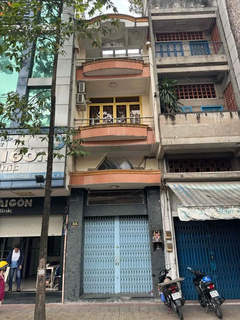 Cho thuê Nhà mặt tiền : 35 Phạm Hữu Chí, Phường 12, Quận 5. Giá thuê: 38 triệu/tháng